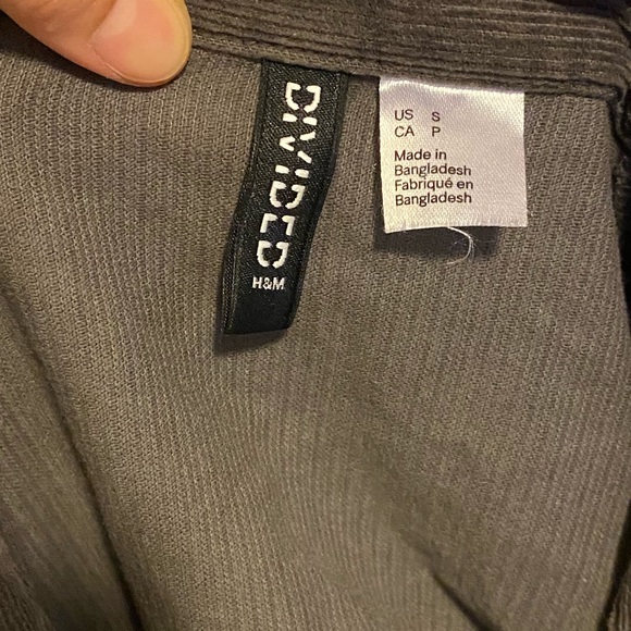 H&M Oversized Corduroy Button Down Shirt - Picture 6 of 8